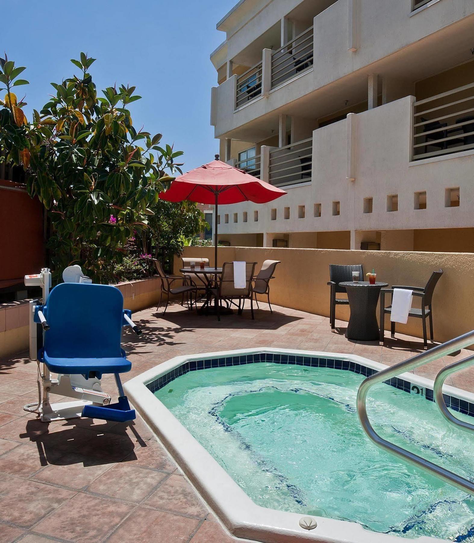 Courtyard Angeles Century City/beverly Hills Hotel Los Angeles